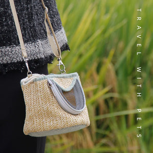 Mesh Carrier «Breeze» in coffee — breathable carry bag seen from the side